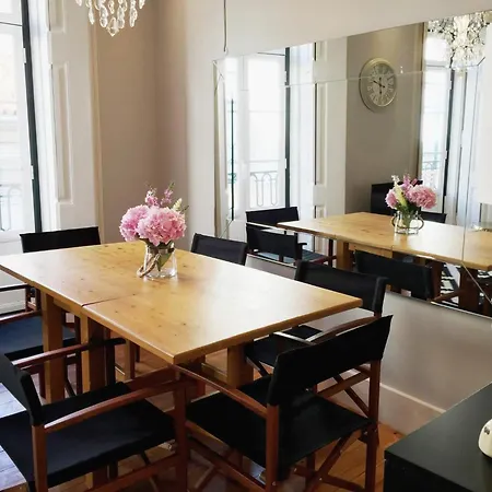 Apartment Sm2 Romantic By The Gardens Pr Real & Bairro Alto