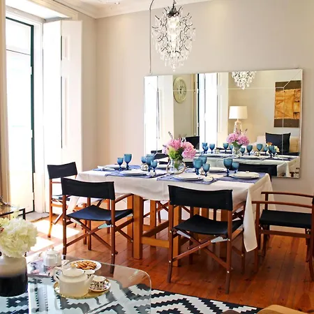 Apartment Sm2 Romantic By The Gardens Pr Real & Bairro Alto *