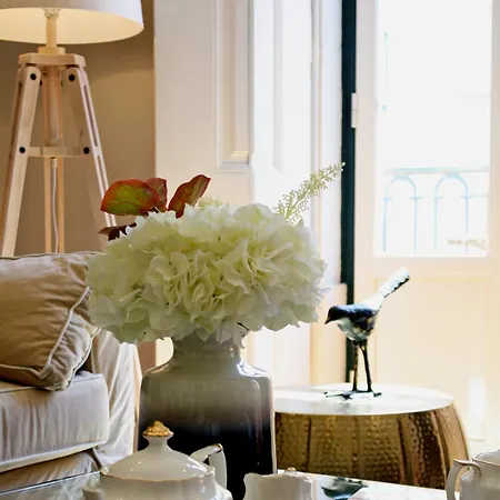 Sm2 Romantic By The Gardens Pr Real & Bairro Alto Lisbon