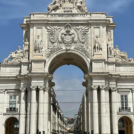 Апартаменты Sm2 Romantic By The Gardens Pr Real & Bairro Alto