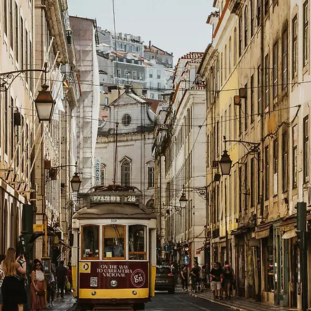 Апартаменты Sm2 Romantic By The Gardens Pr Real & Bairro Alto *