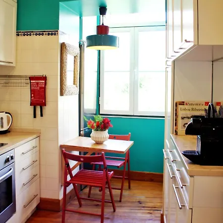 Sm2 Romantic By The Gardens Pr Real & Bairro Alto Apartment Lissabon